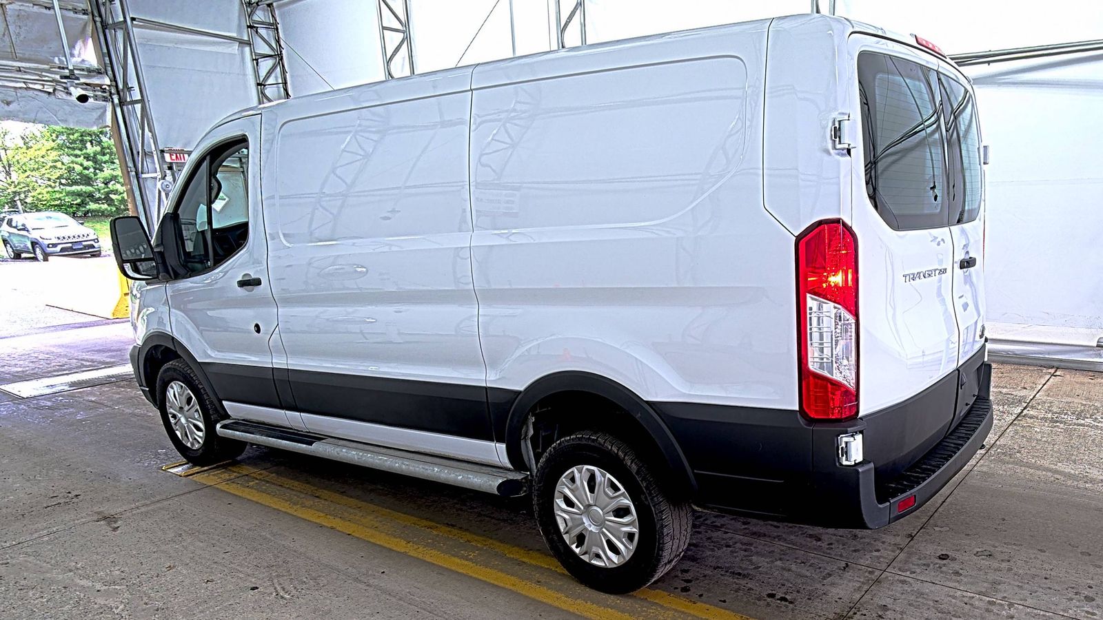 FORD TRANSIT 250 - 7