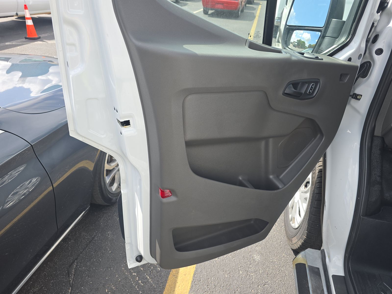 FORD TRANSIT 250 - 10