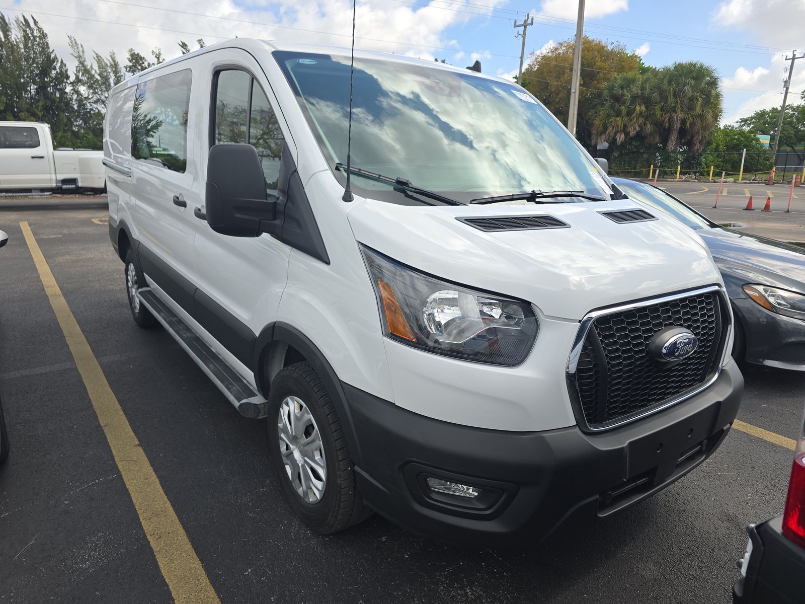 FORD TRANSIT 250 - 4