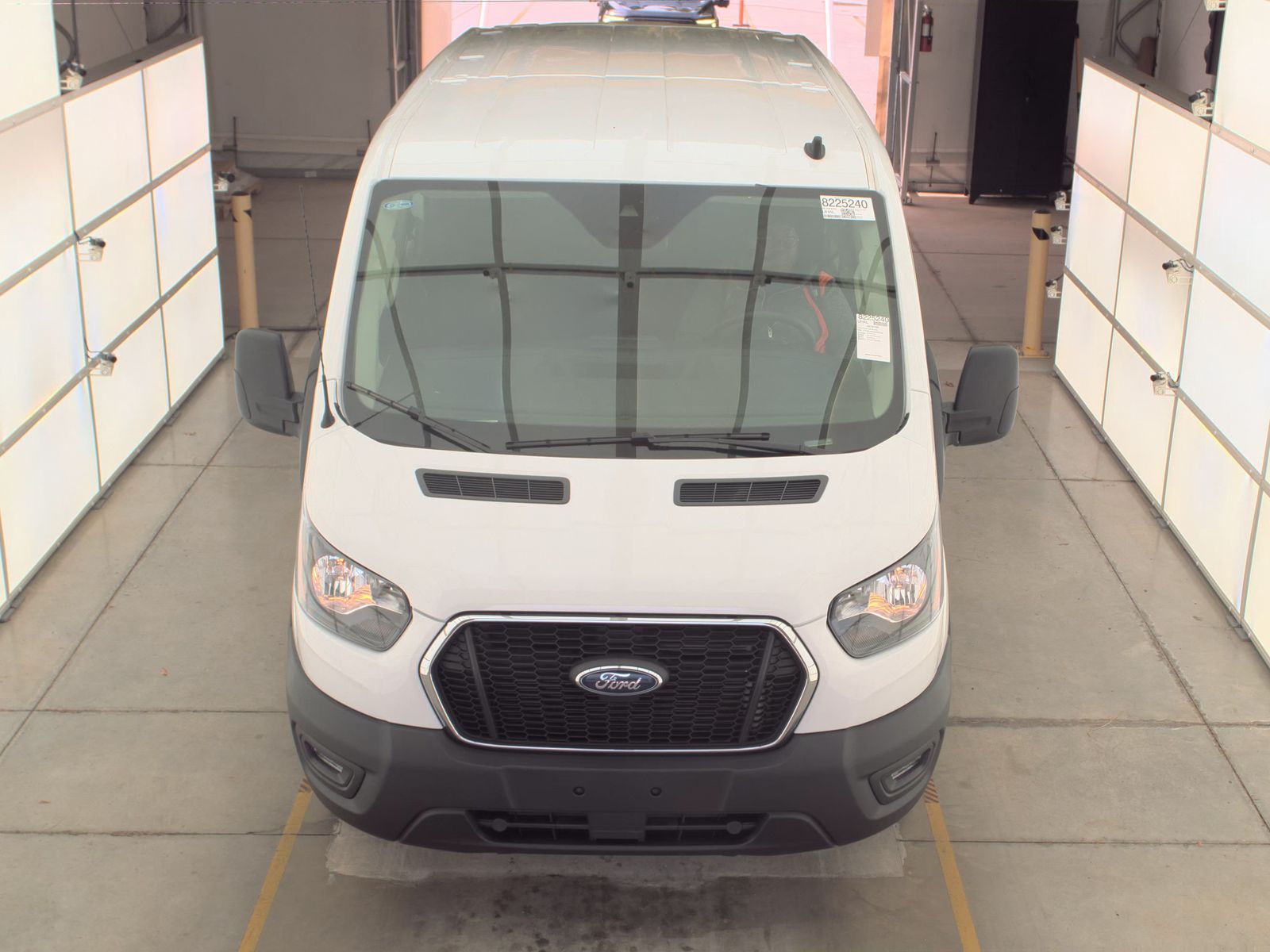 FORD TRANSIT 250 - 3