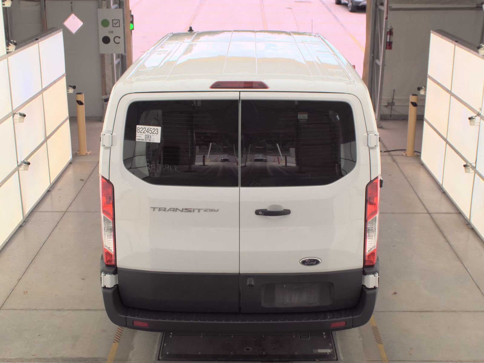 FORD TRANSIT 250 - 6