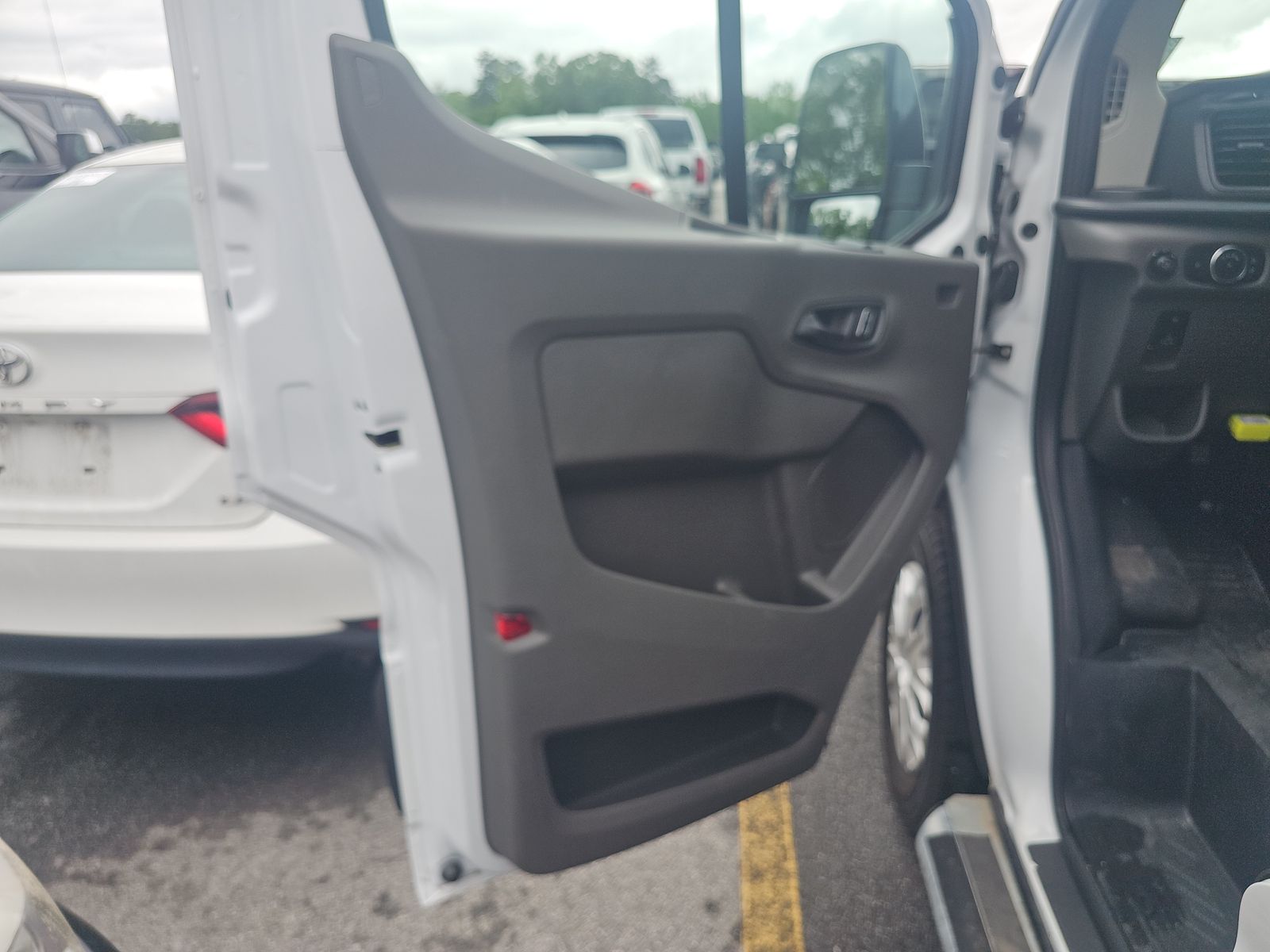 FORD TRANSIT 250 - 10
