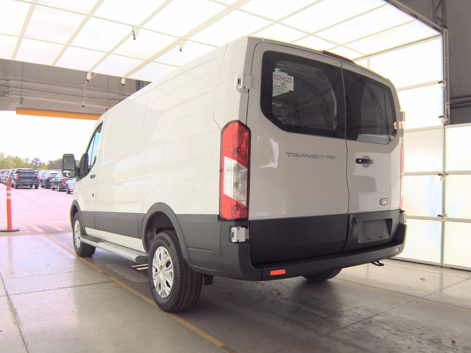 FORD TRANSIT 250 - 7