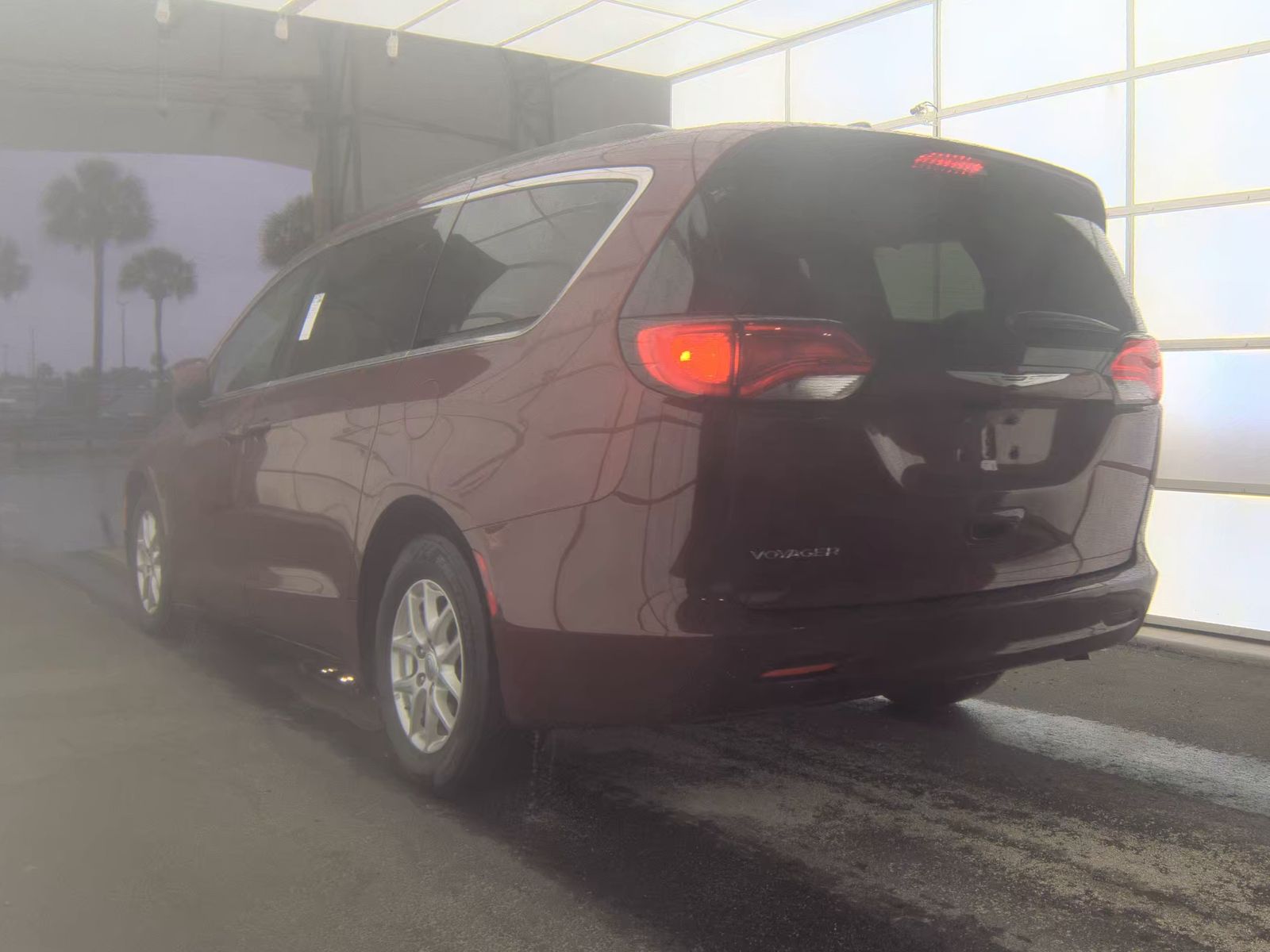 CHRYSLER VOYAGER - 9