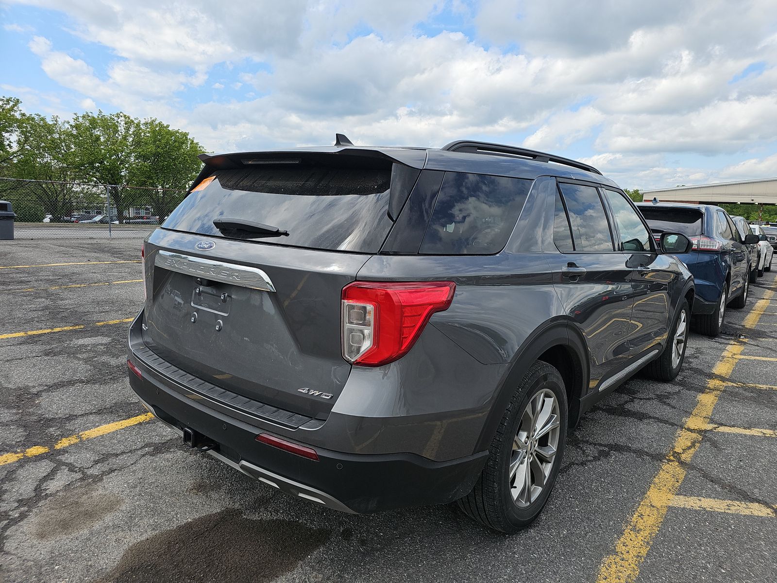 FORD EXPLORER - 5