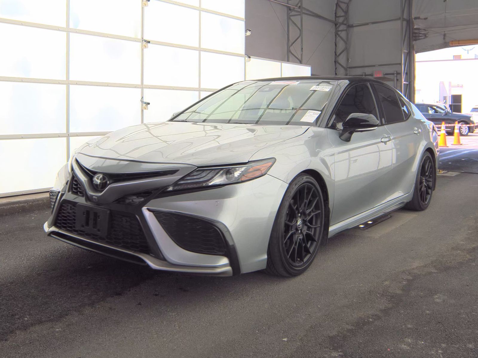 TOYOTA CAMRY - 1