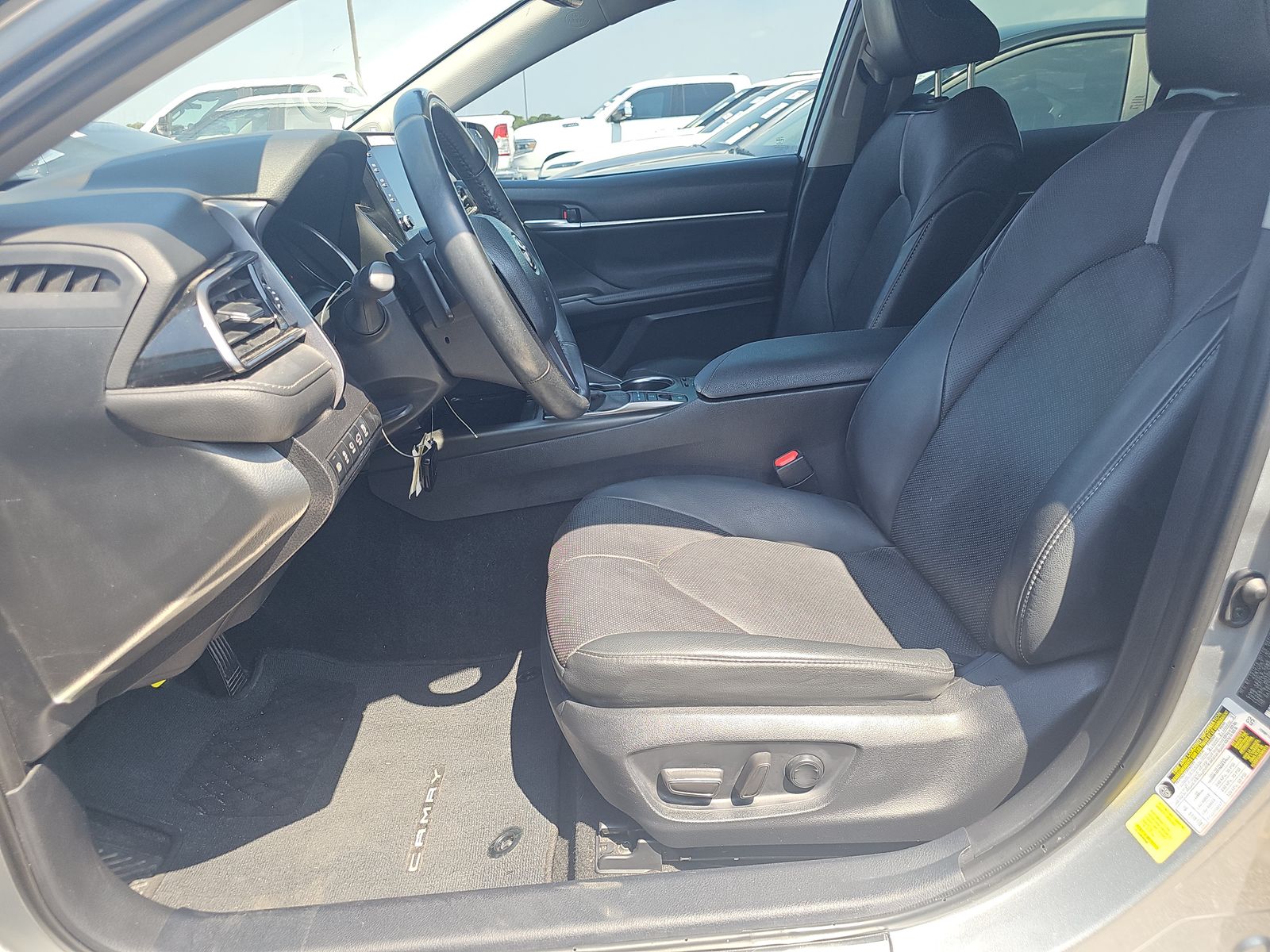 TOYOTA CAMRY - 8