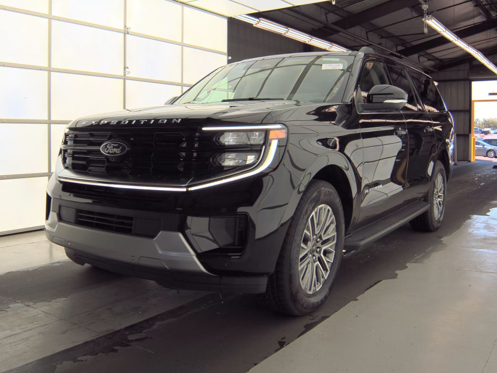 FORD EXPEDITION MAX - 1