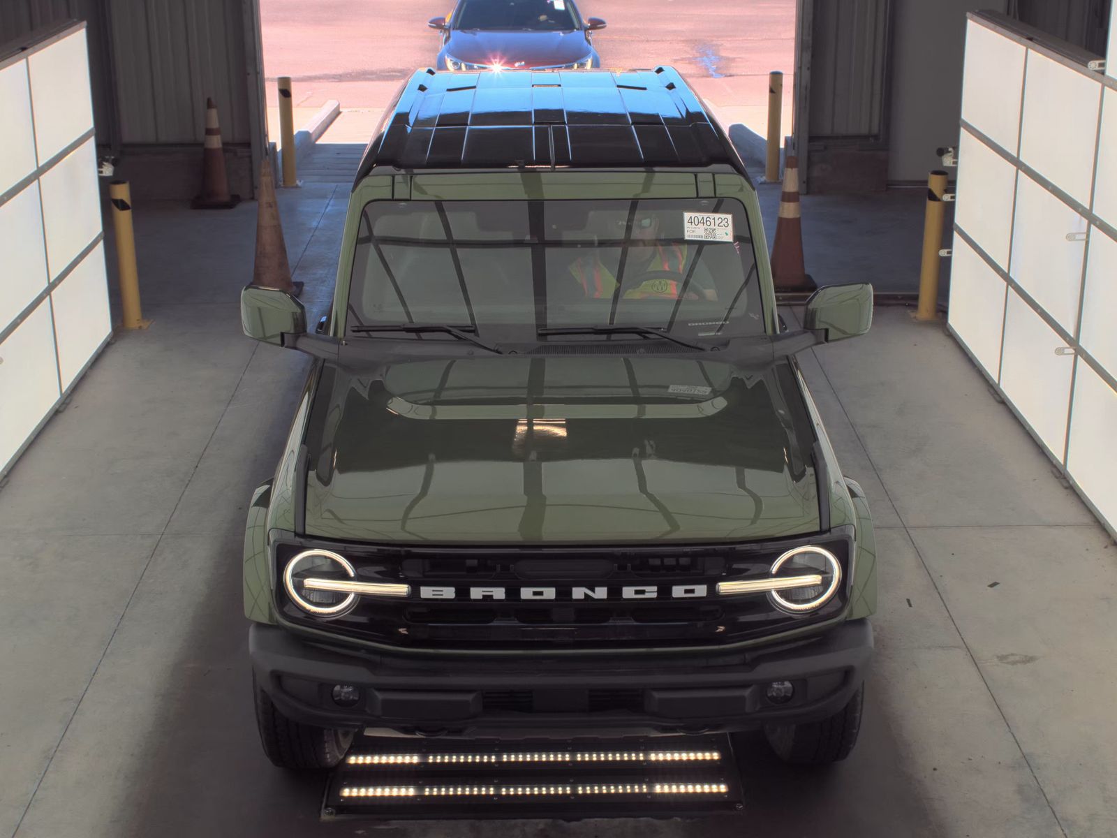 FORD BRONCO - 3