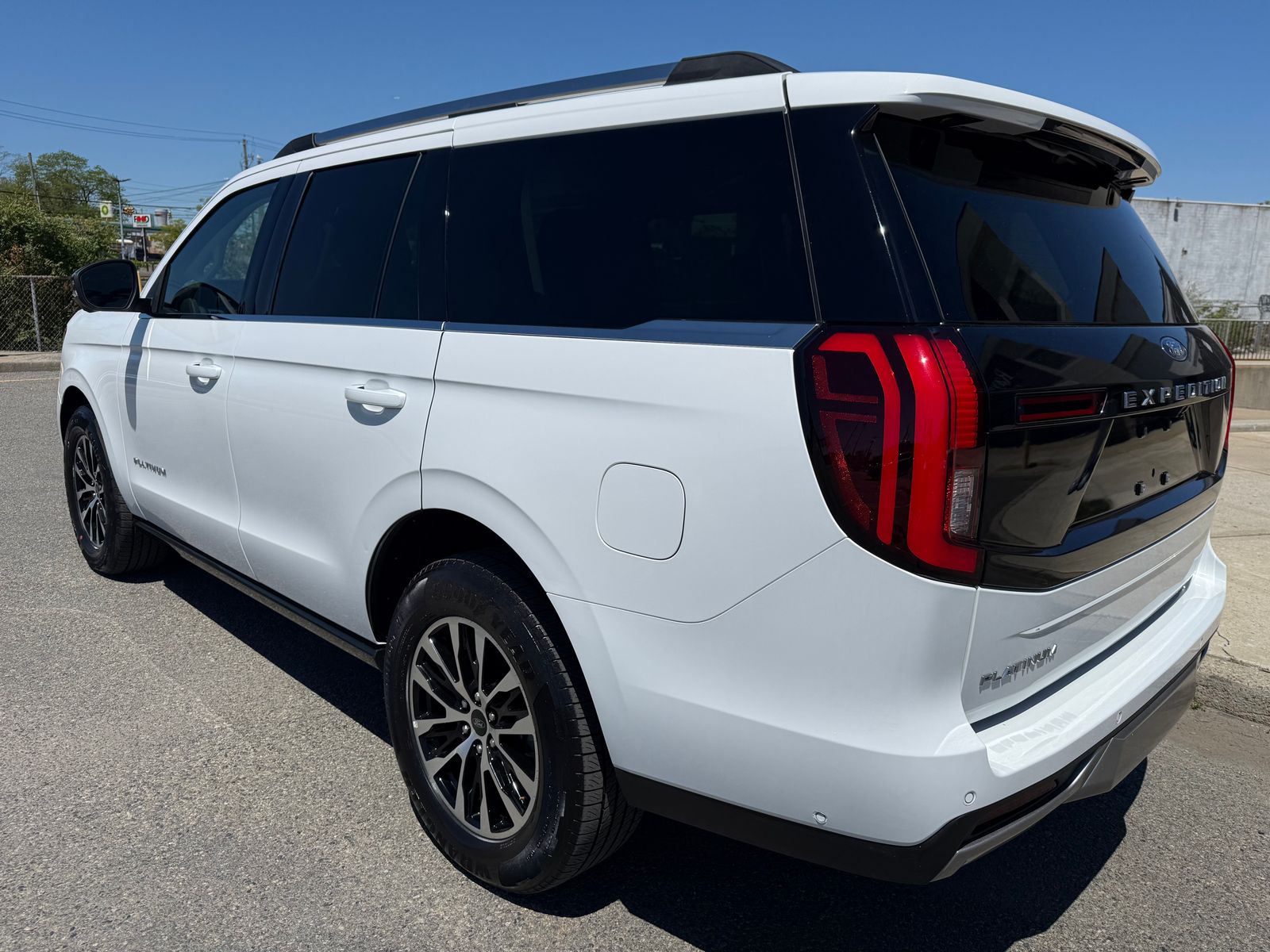 FORD EXPEDITION - 10