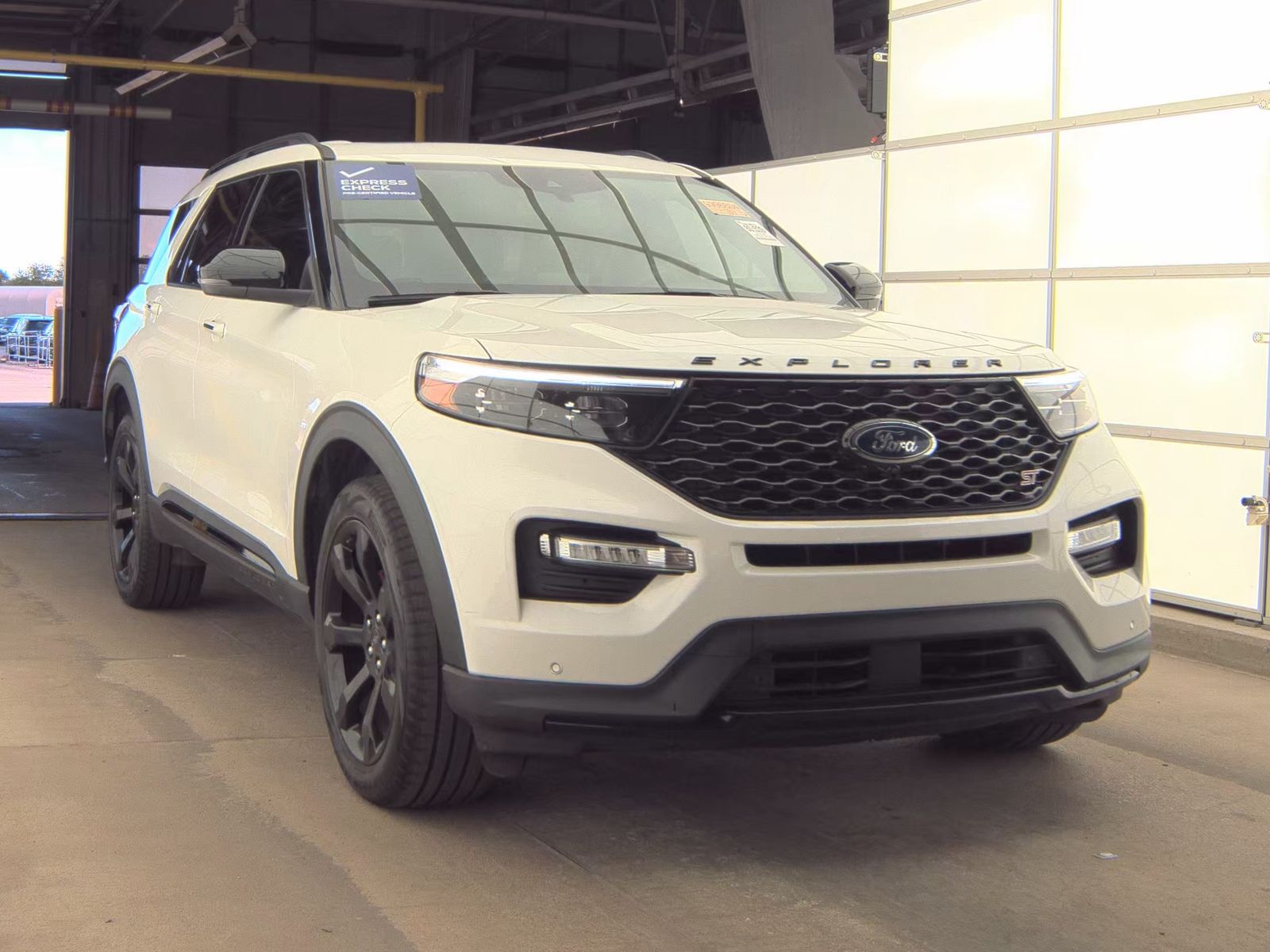 FORD EXPLORER - 5