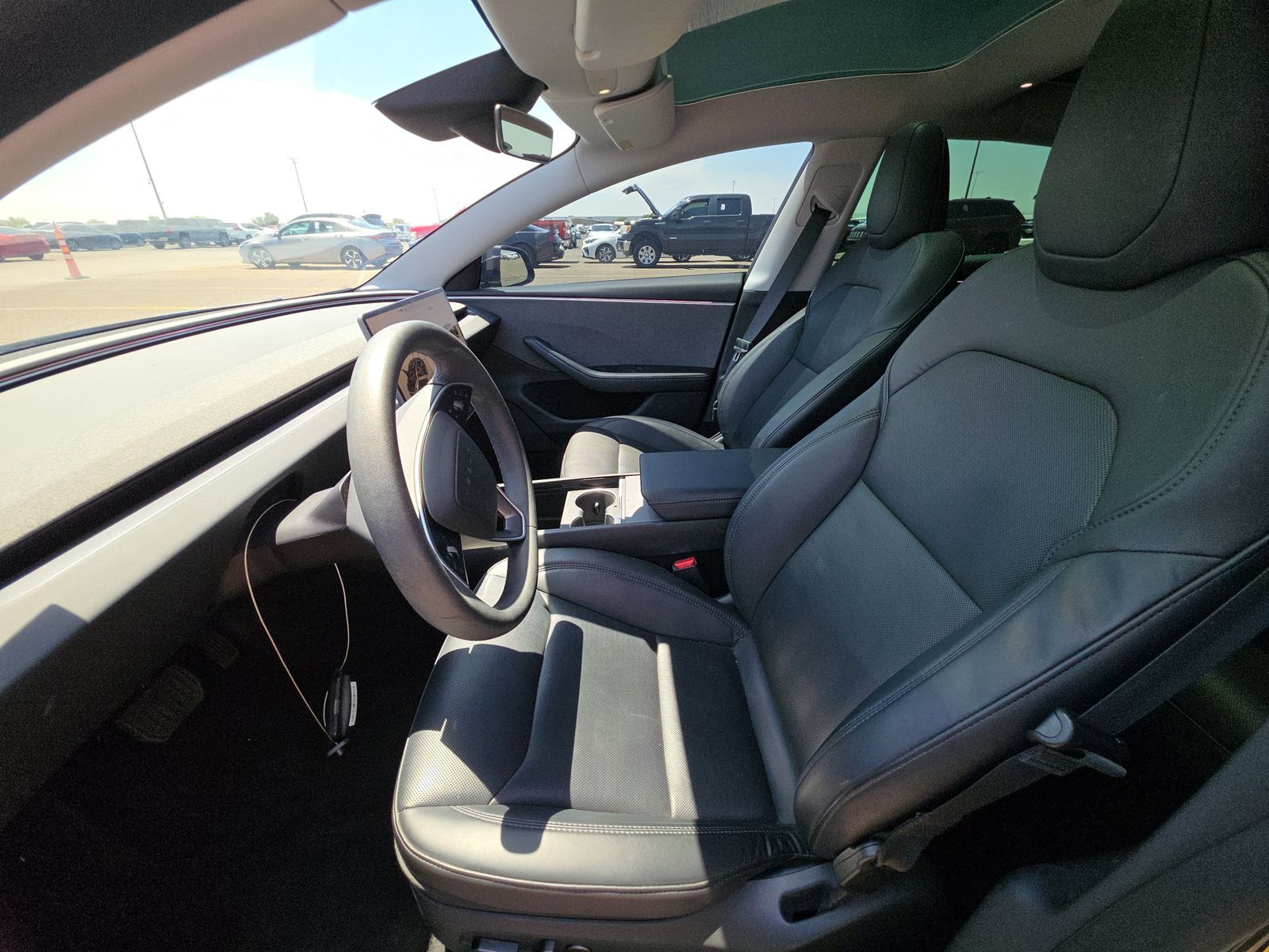 TESLA MODEL 3 - 8