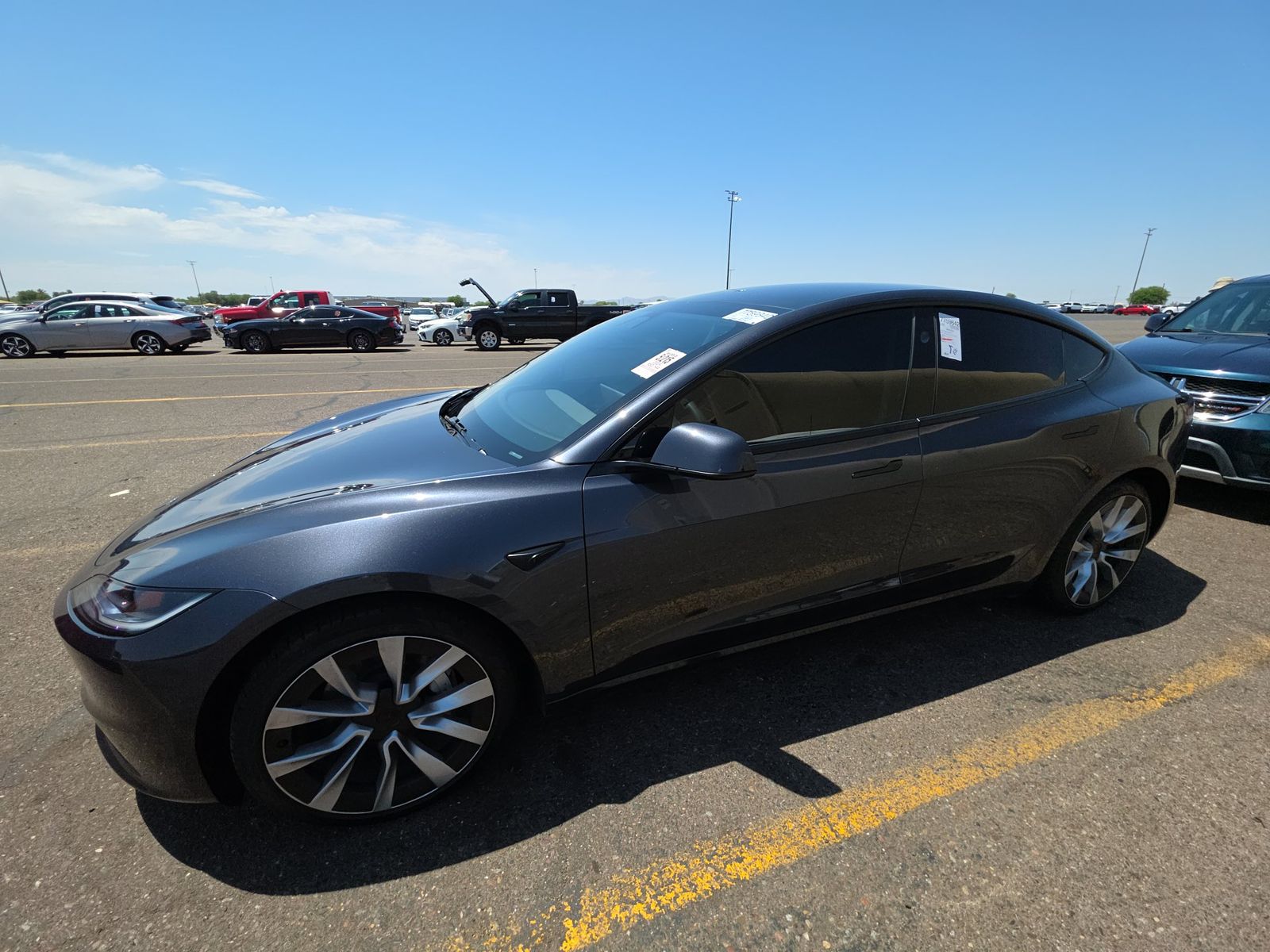 TESLA MODEL 3 - 1