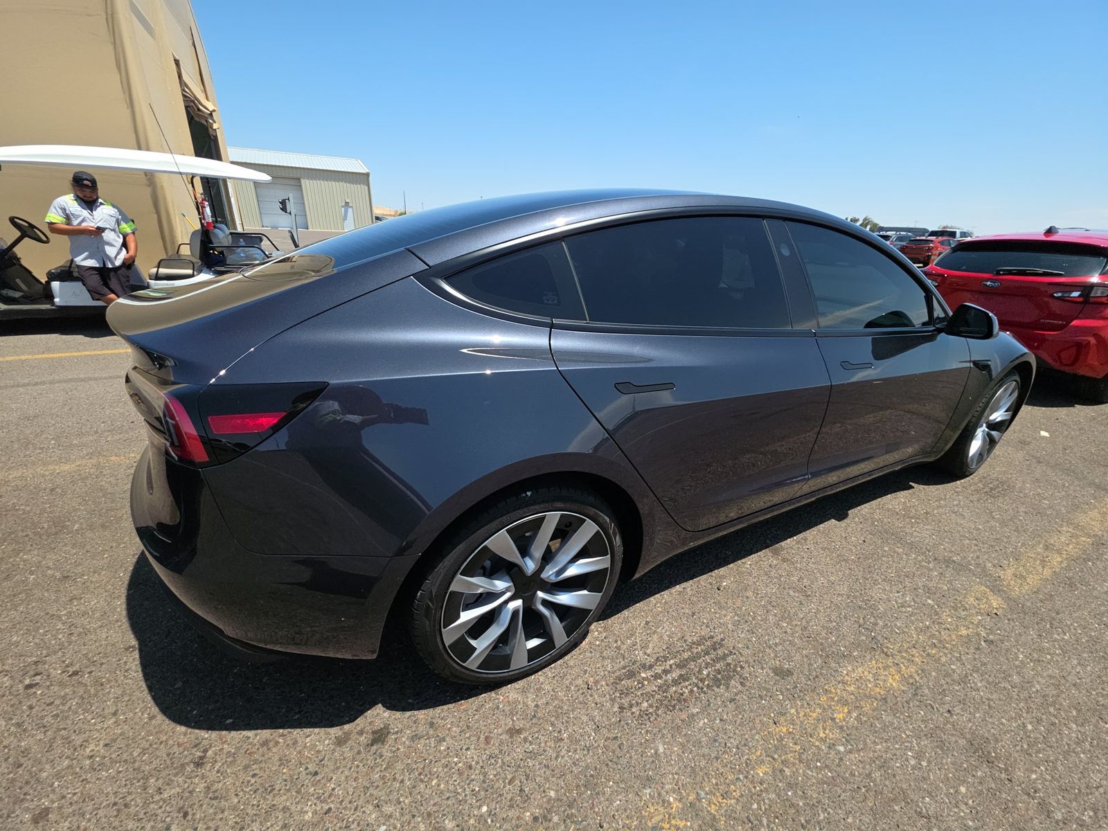 TESLA MODEL 3 - 5