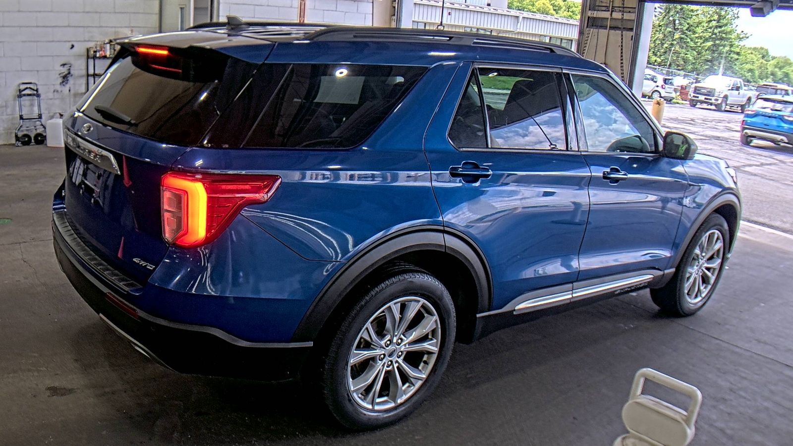 FORD EXPLORER - 5