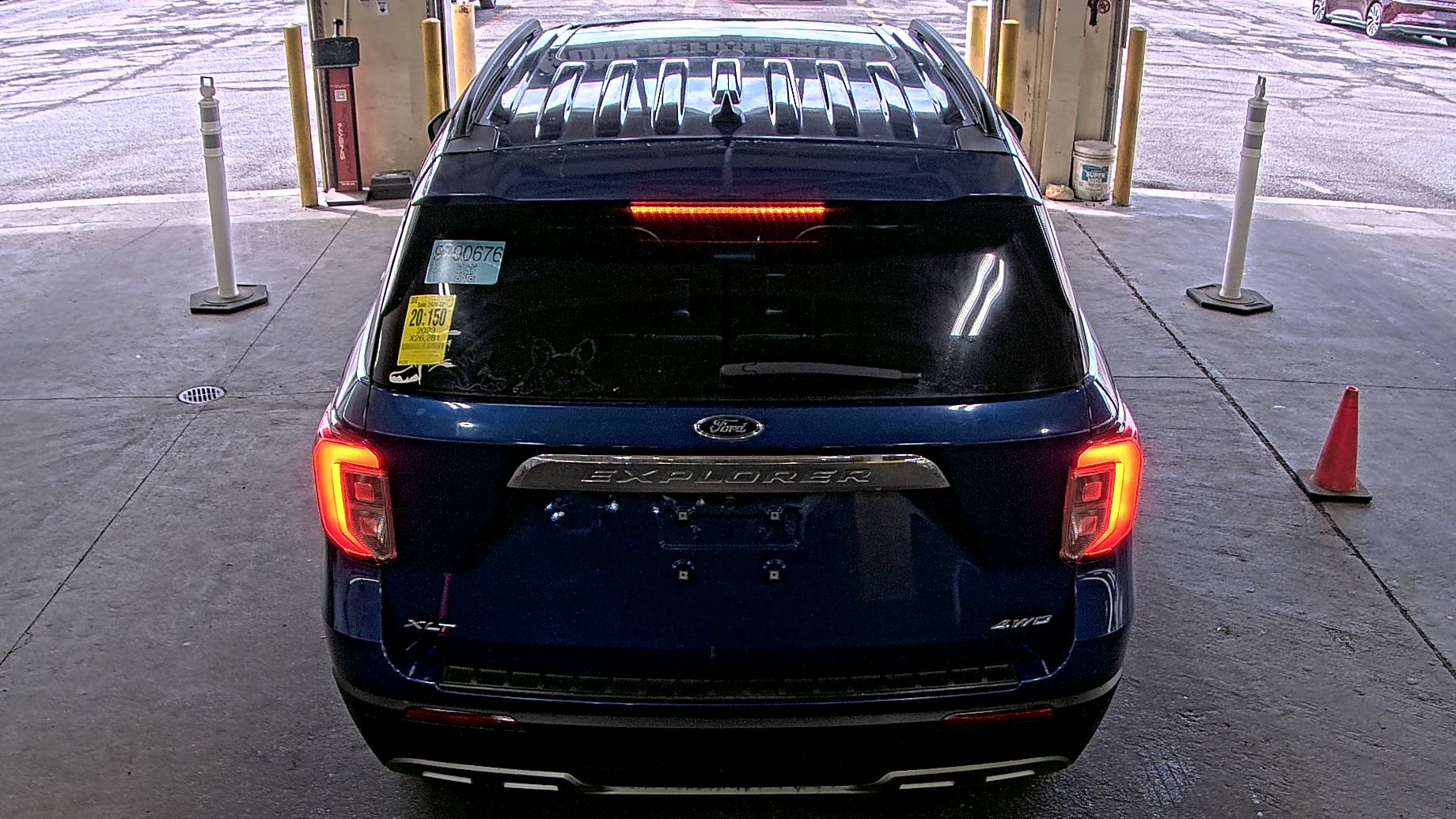 FORD EXPLORER - 6