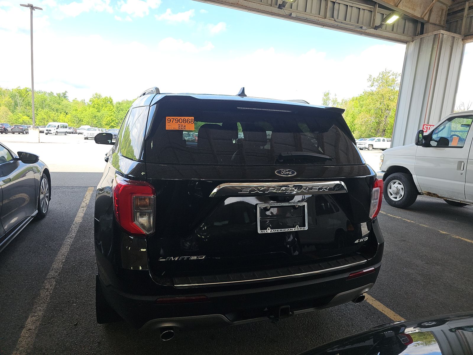 FORD EXPLORER - 6