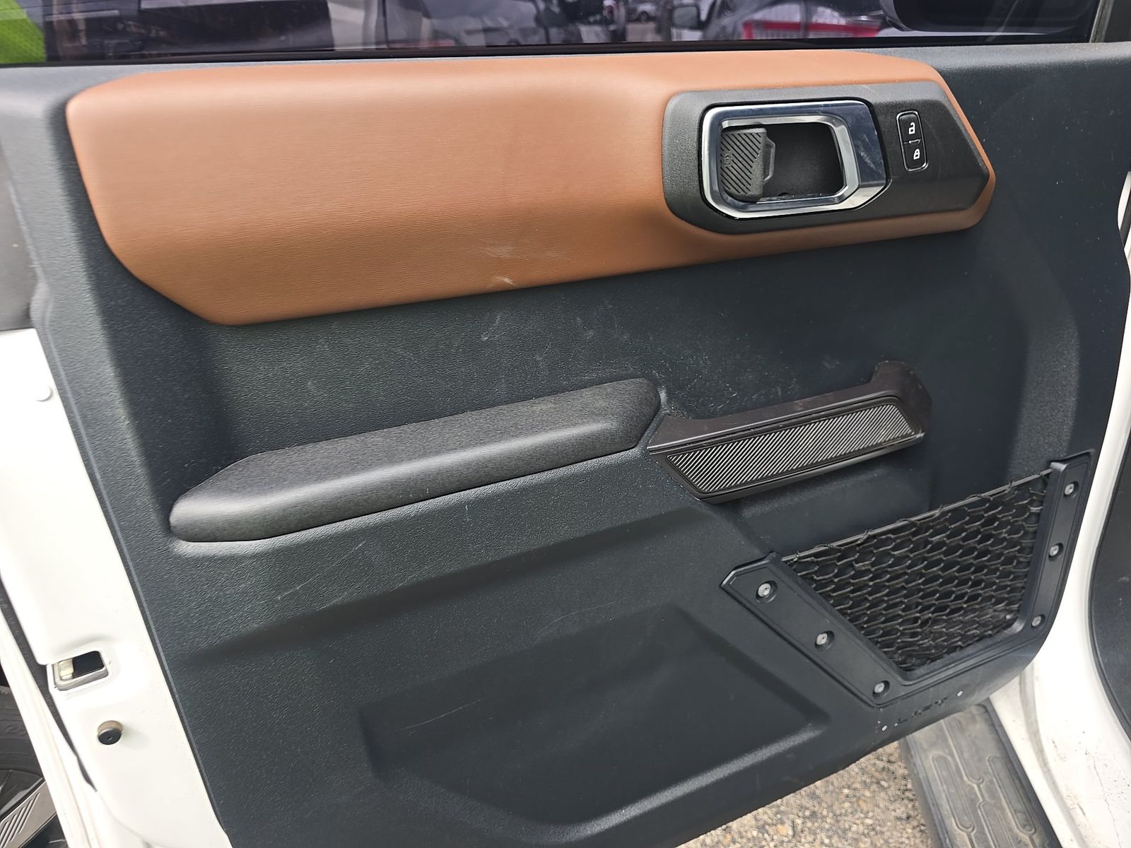 FORD BRONCO - 10