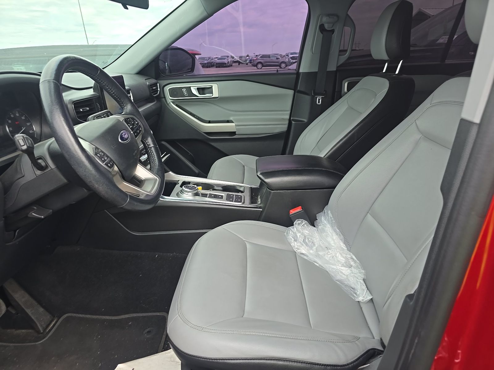 FORD EXPLORER - 8