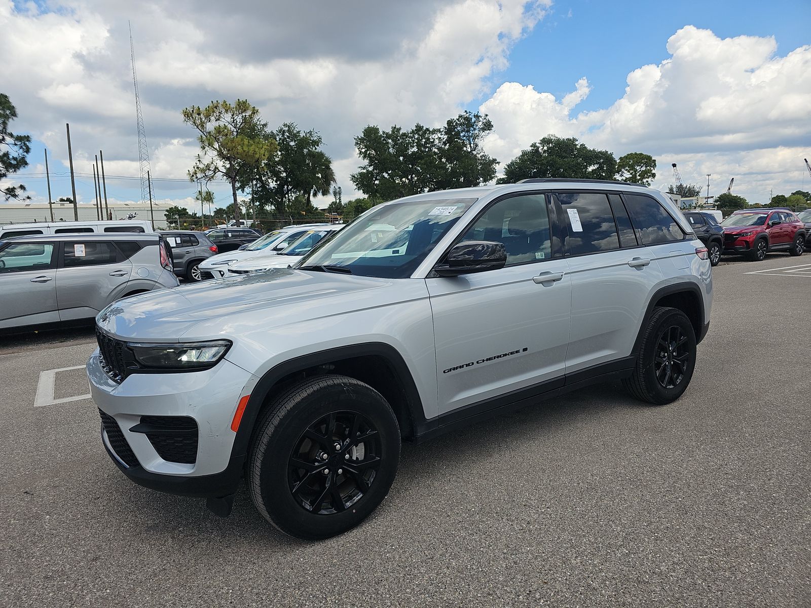2024 Jeep Grand Cherokee Altitude AWD