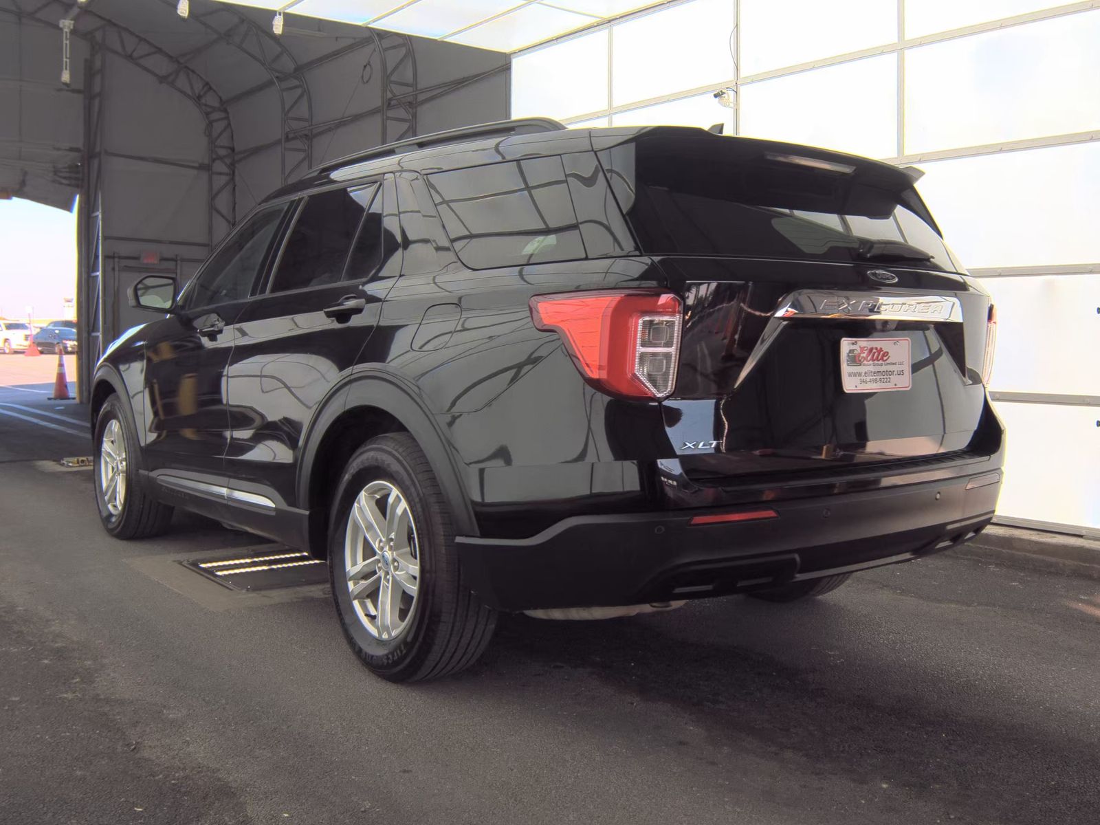 FORD EXPLORER - 7