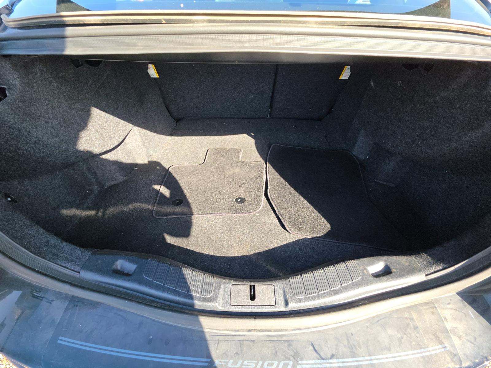 FORD FUSION - 9
