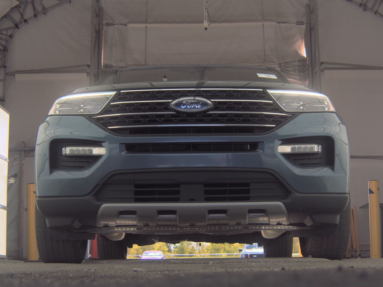 FORD EXPLORER - 4