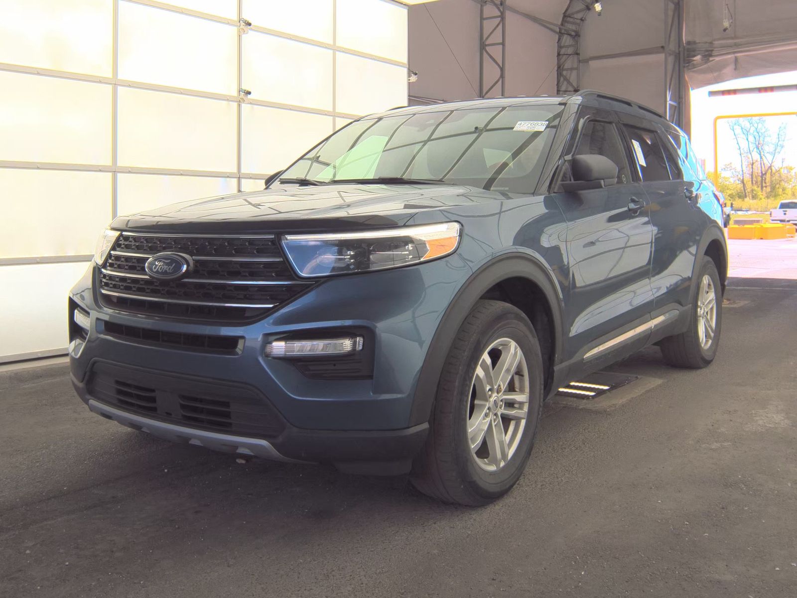 FORD EXPLORER - 1