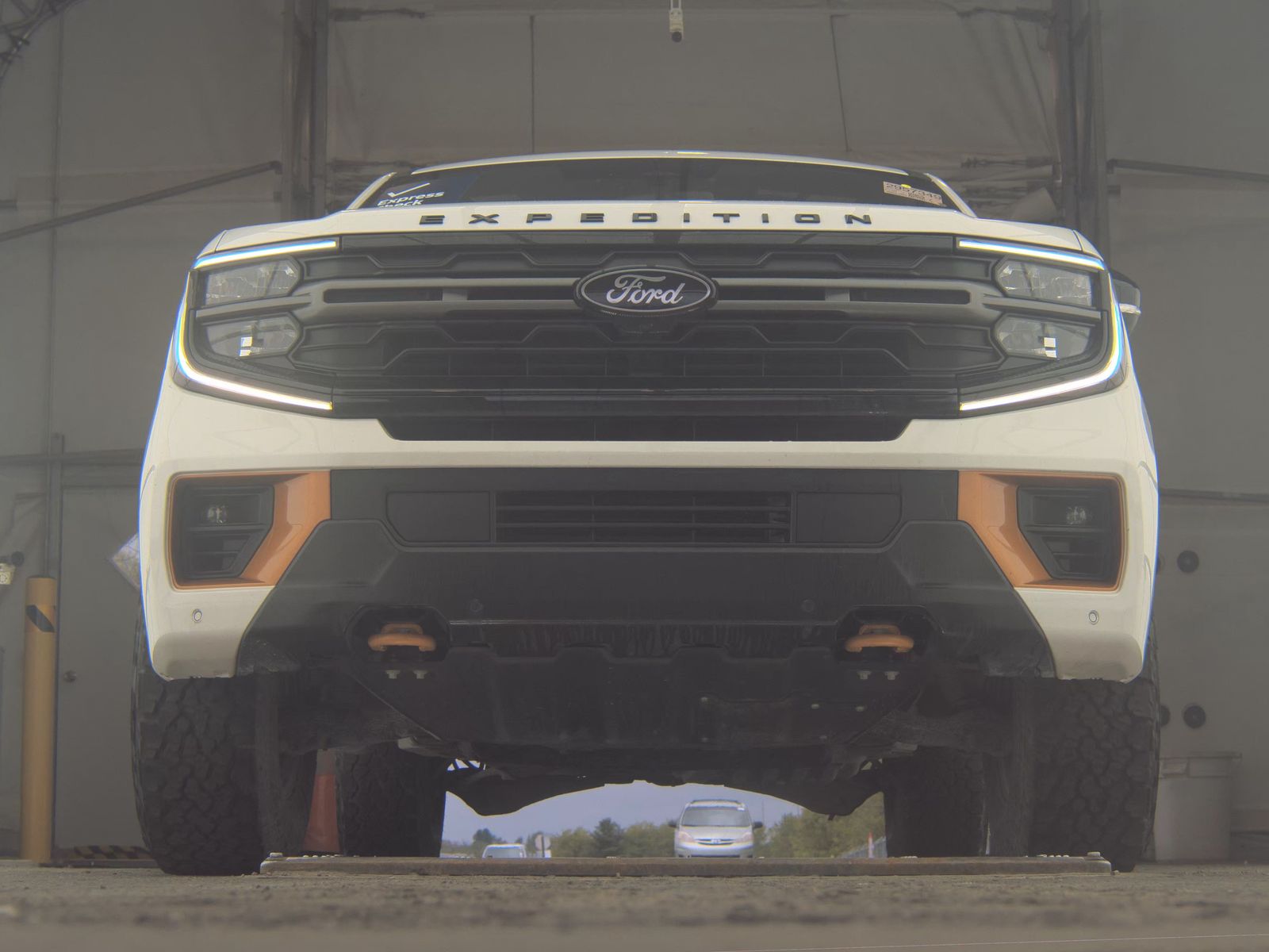 FORD EXPEDITION - 4