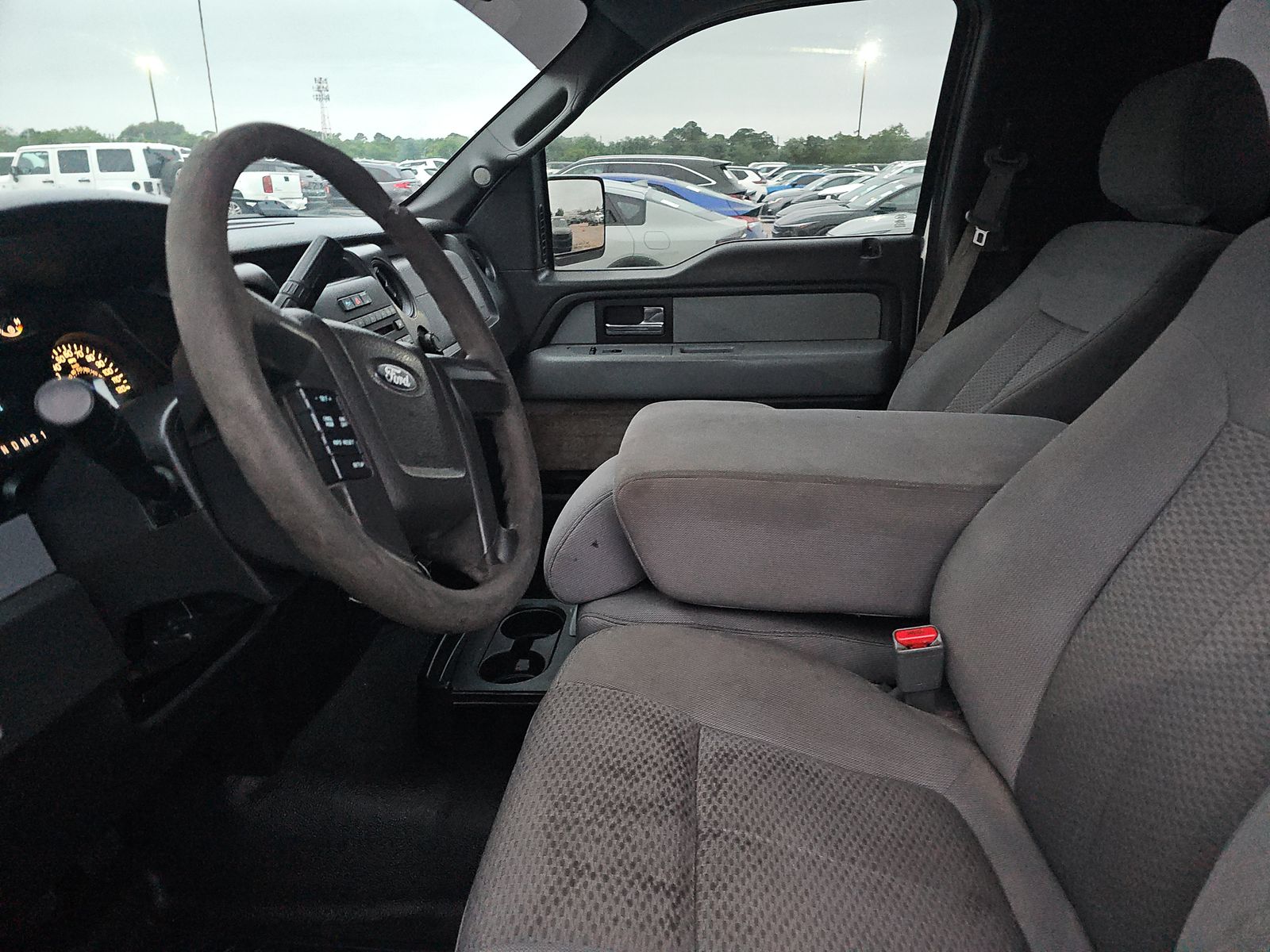 FORD F-150 - 8