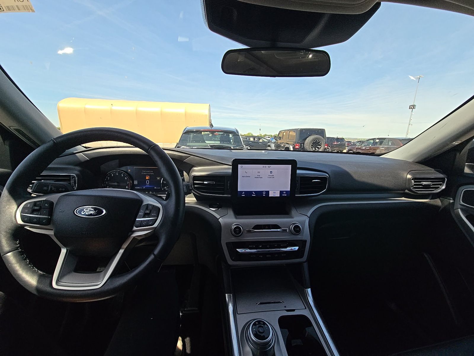 2023 Ford Explorer XLT AWD