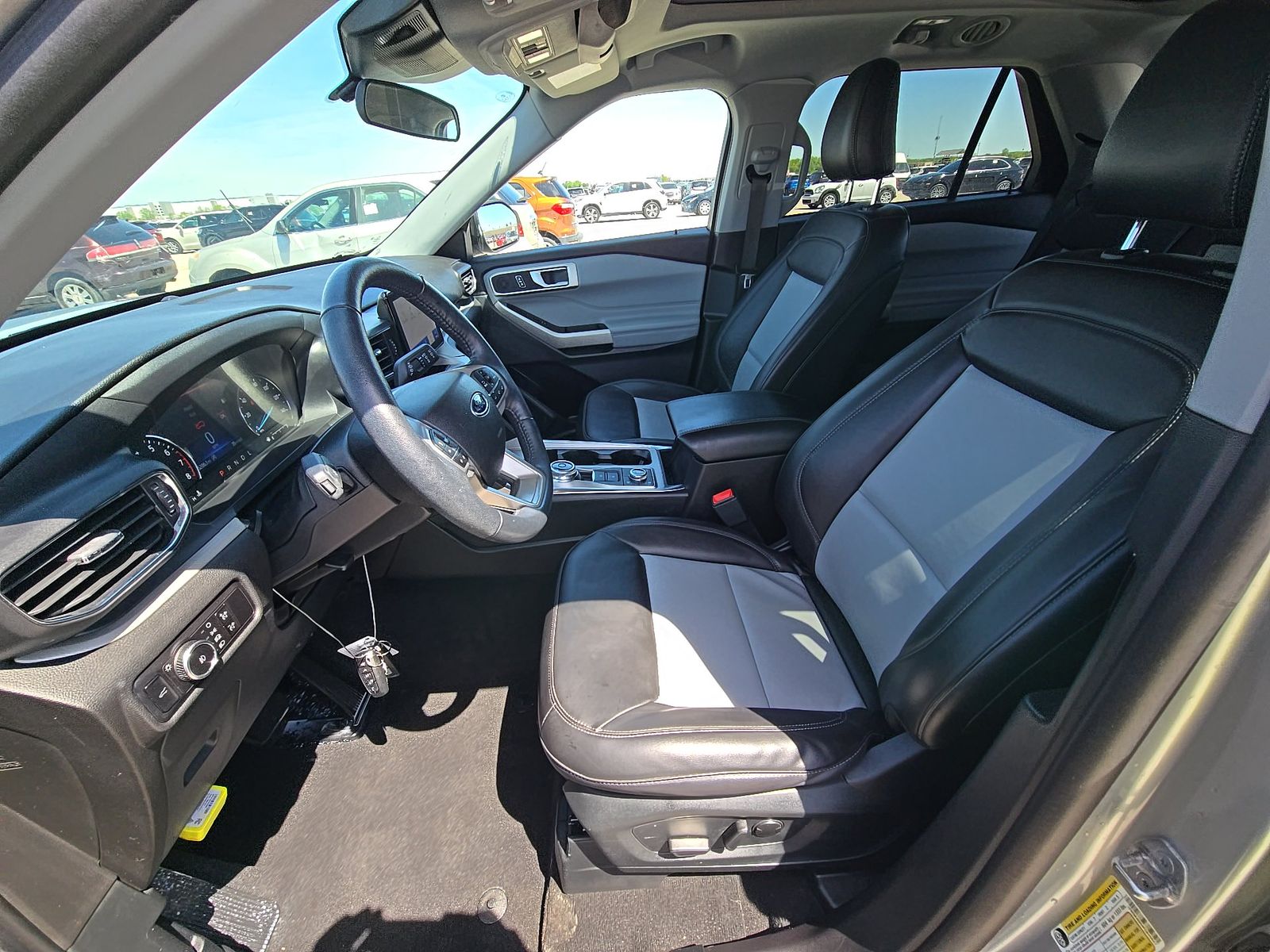 2023 Ford Explorer XLT AWD