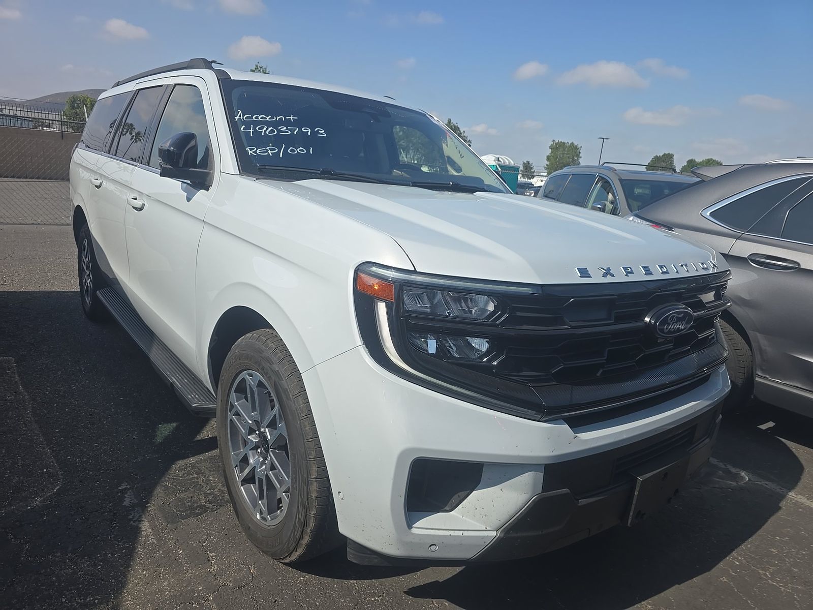 FORD EXPEDITION MAX - 4