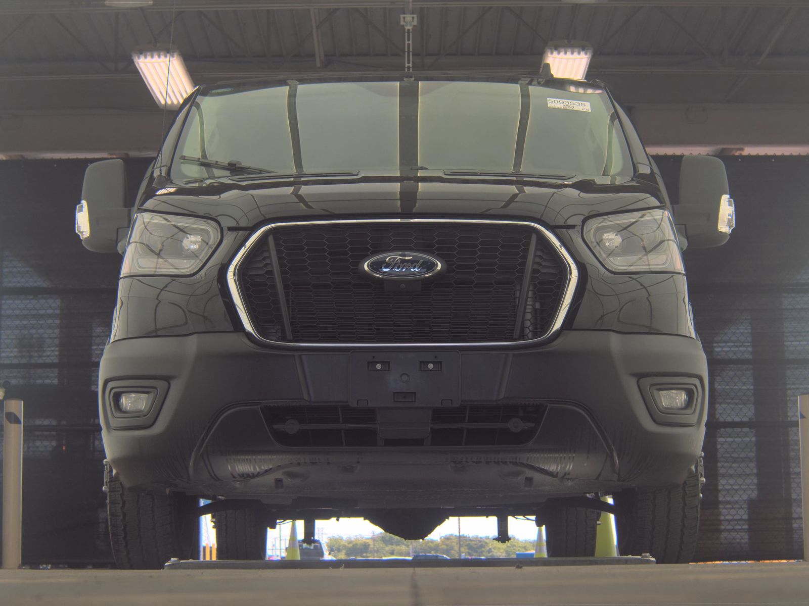 FORD TRANSIT 150 - 4