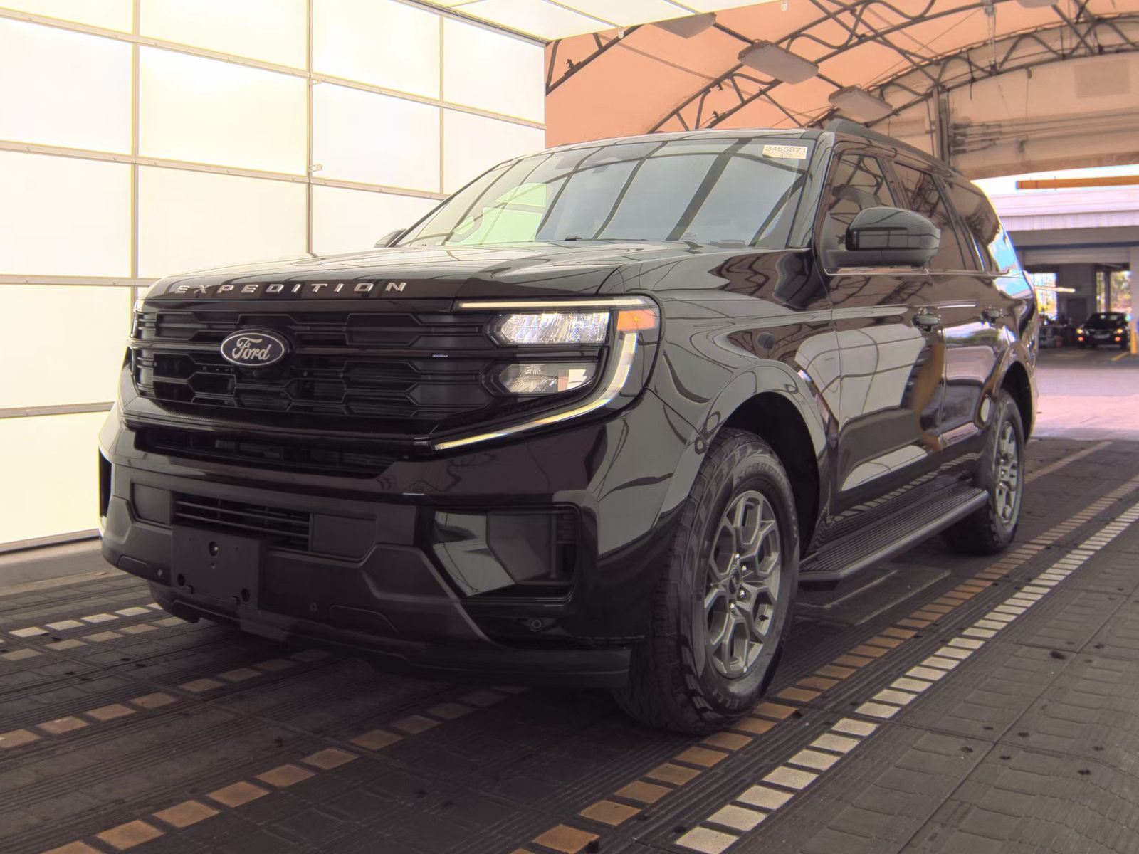 FORD EXPEDITION - 1