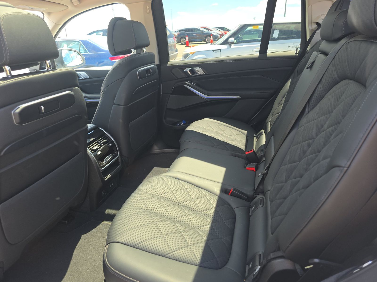 2026 BMW X7 xDrive40i AWD