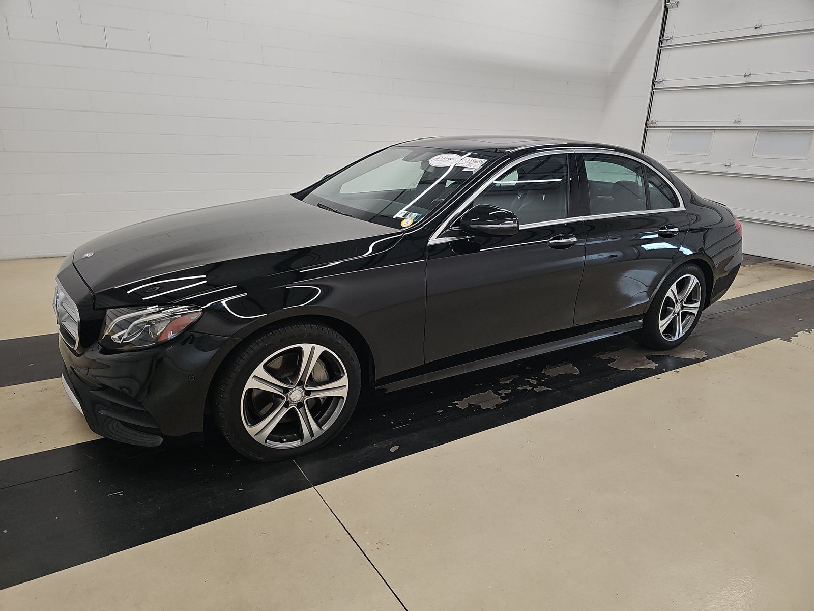2017 Mercedes-Benz E-Class E300 4MATIC's photo