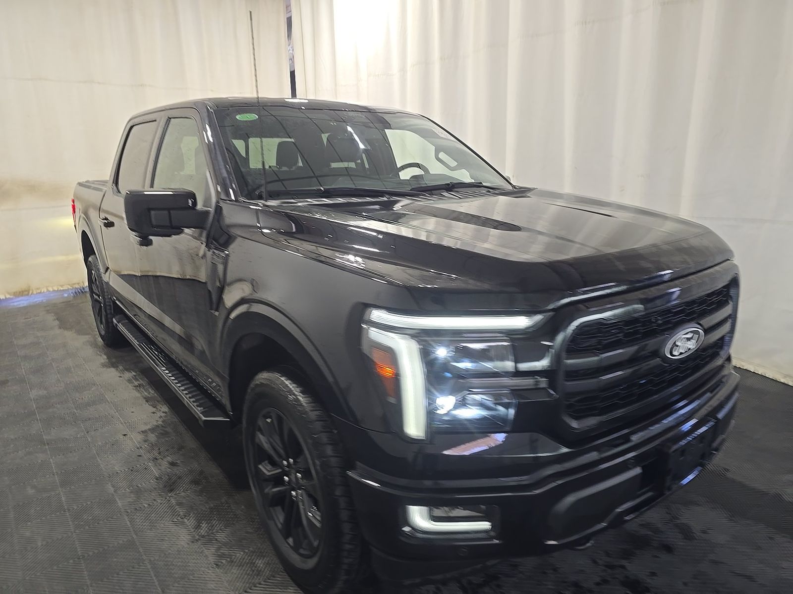 FORD F-150 - 4