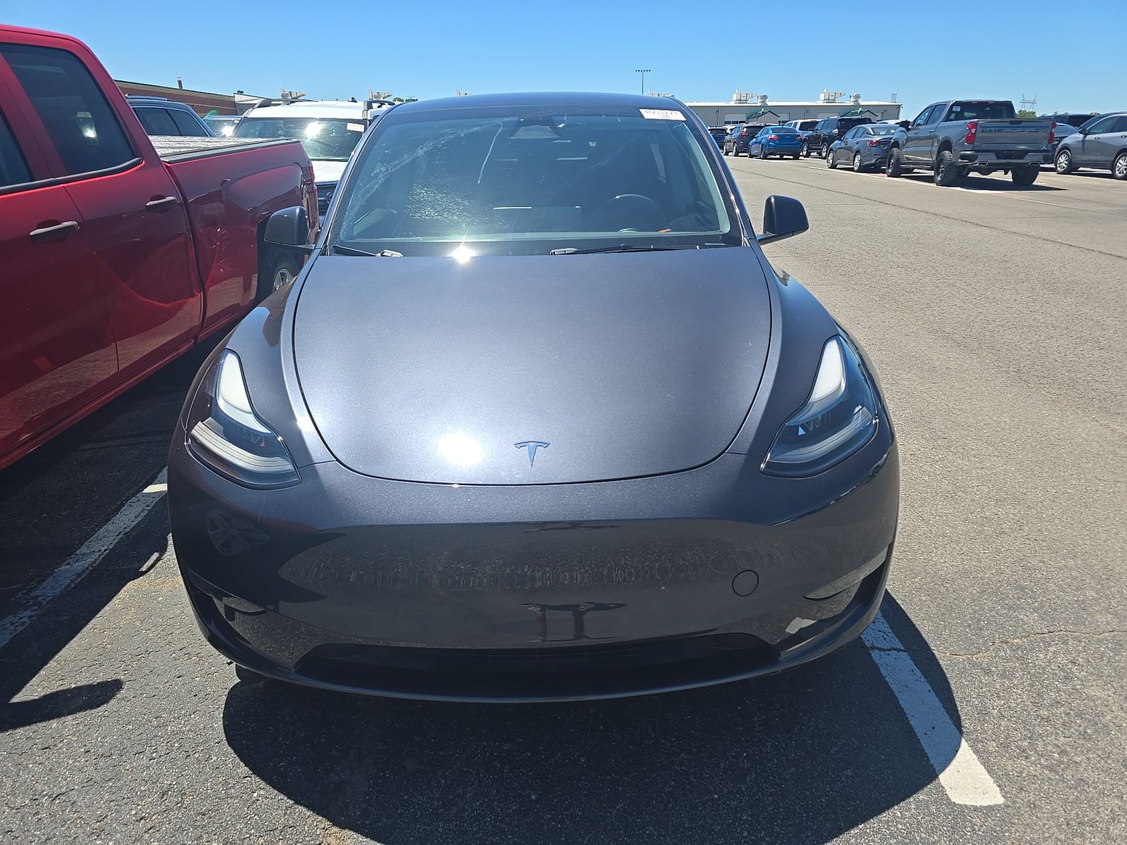 TESLA MODEL Y - 3