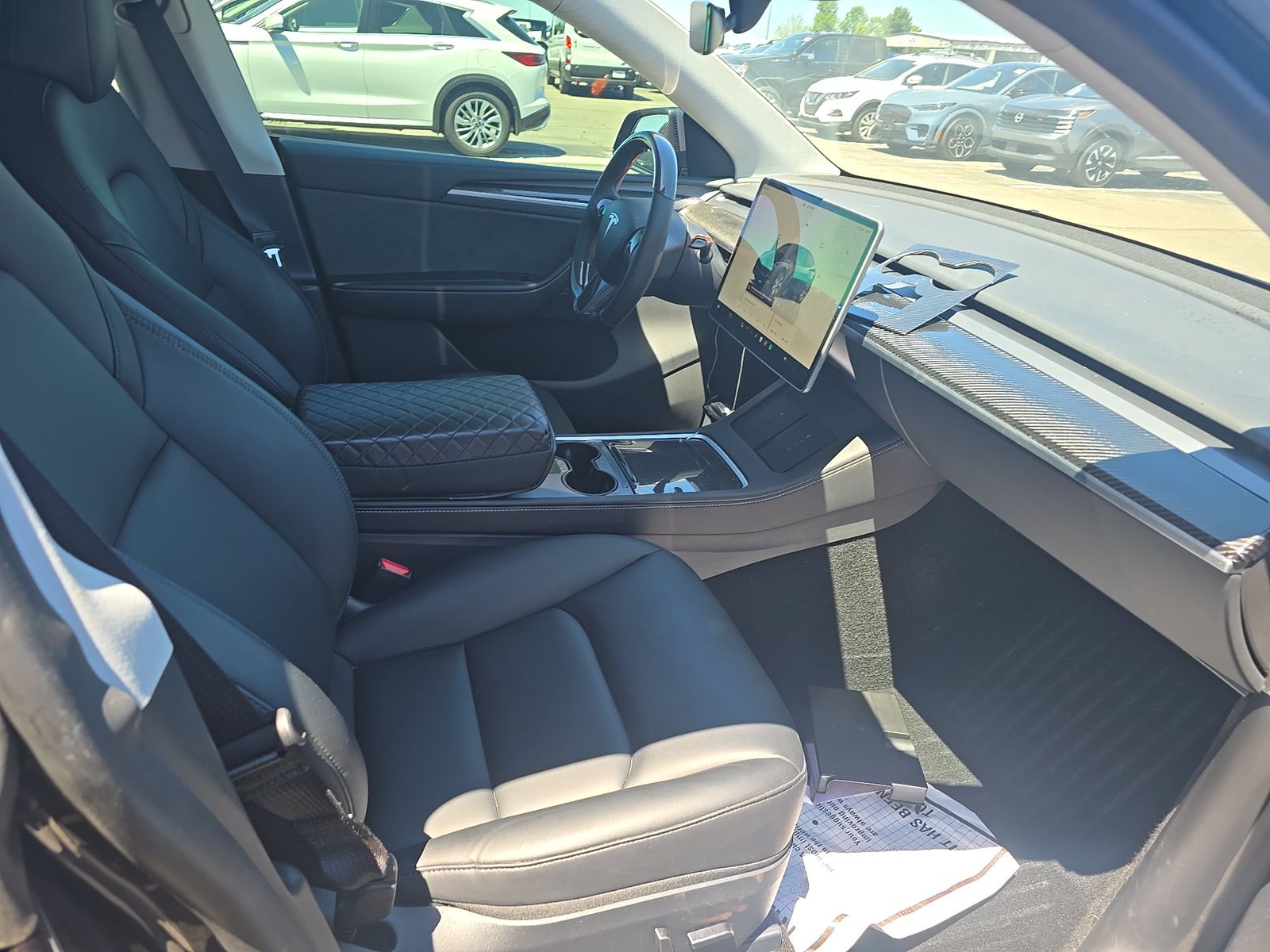 TESLA MODEL Y - 9