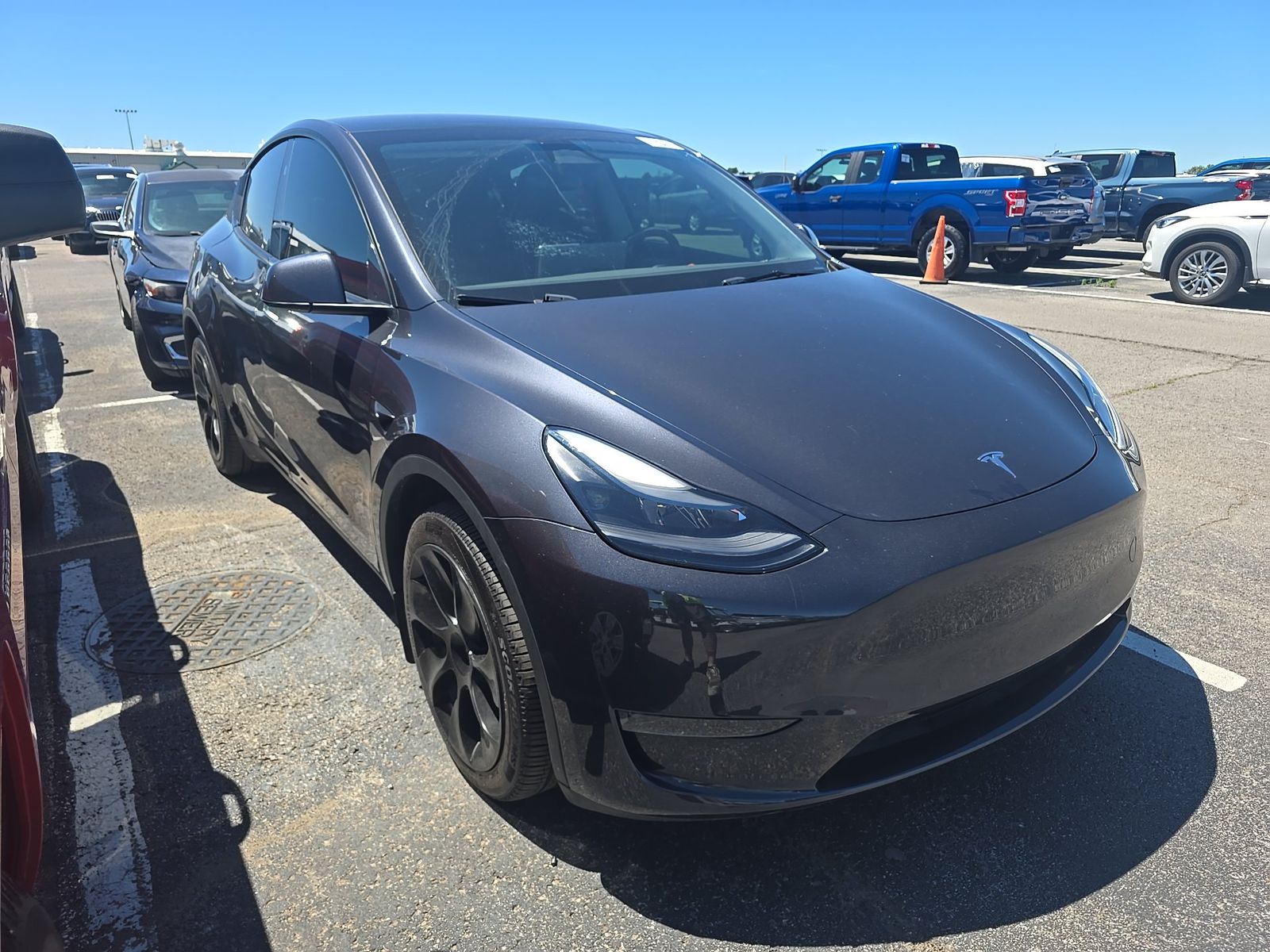 TESLA MODEL Y - 4