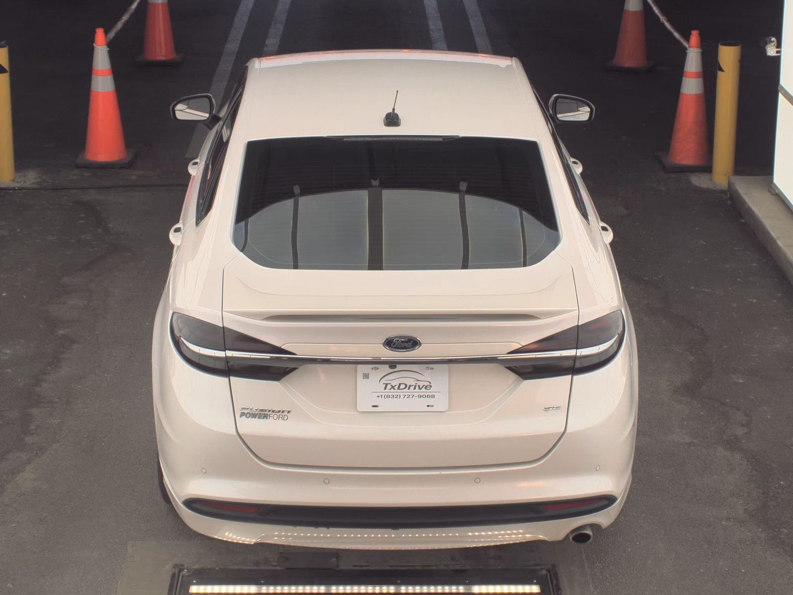 FORD FUSION - 6