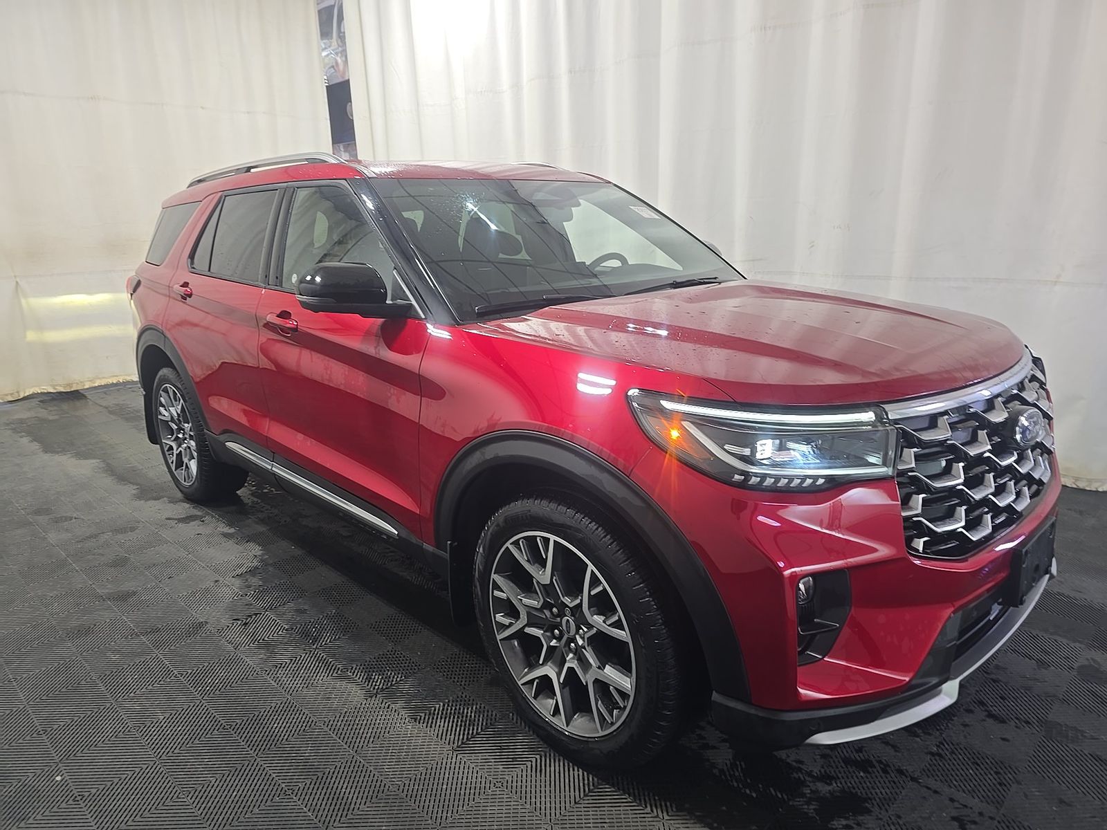 FORD EXPLORER - 4