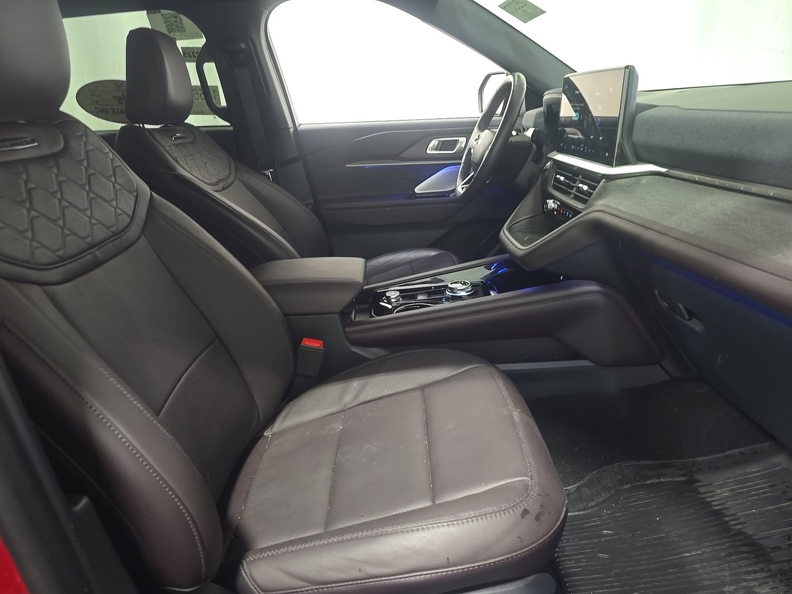 FORD EXPLORER - 9