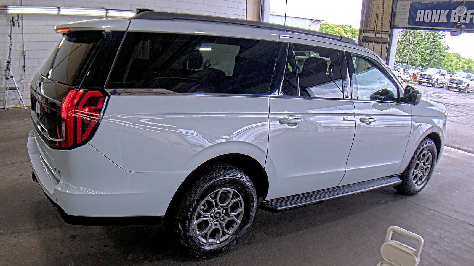 FORD EXPEDITION MAX - 5