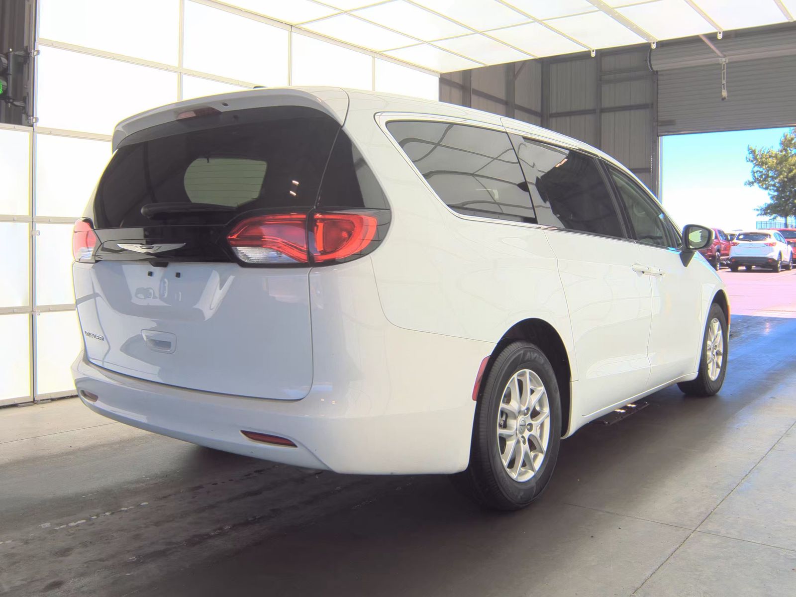 CHRYSLER VOYAGER - 6