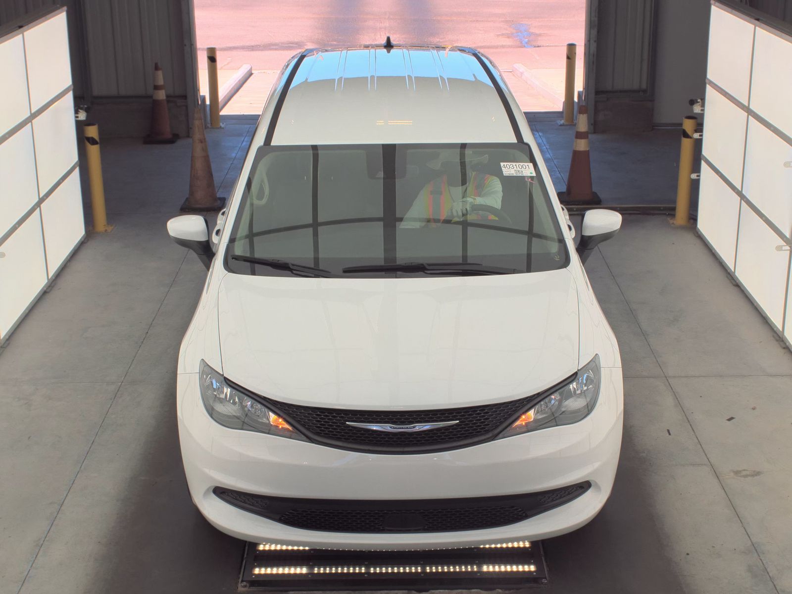CHRYSLER VOYAGER - 3