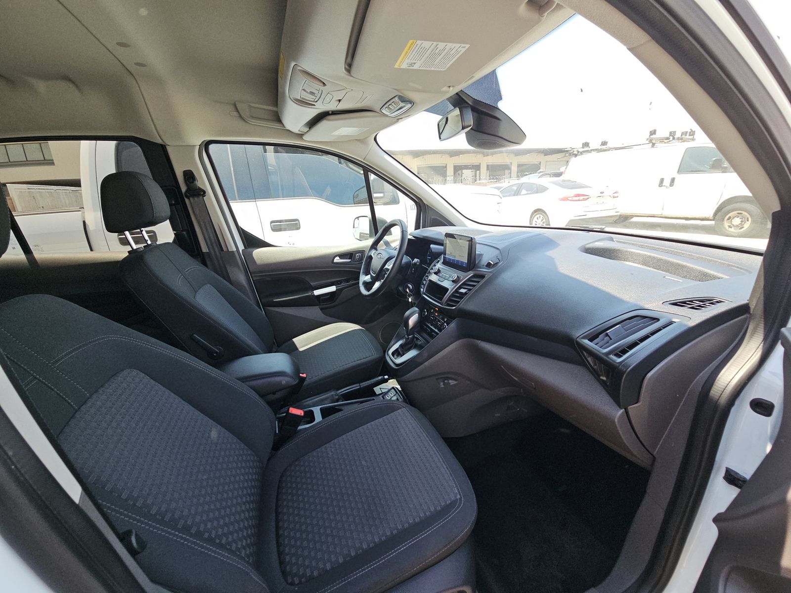 FORD TRANSIT CONNECT - 9