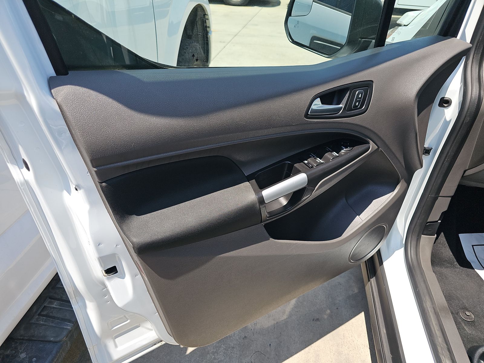 FORD TRANSIT CONNECT - 10