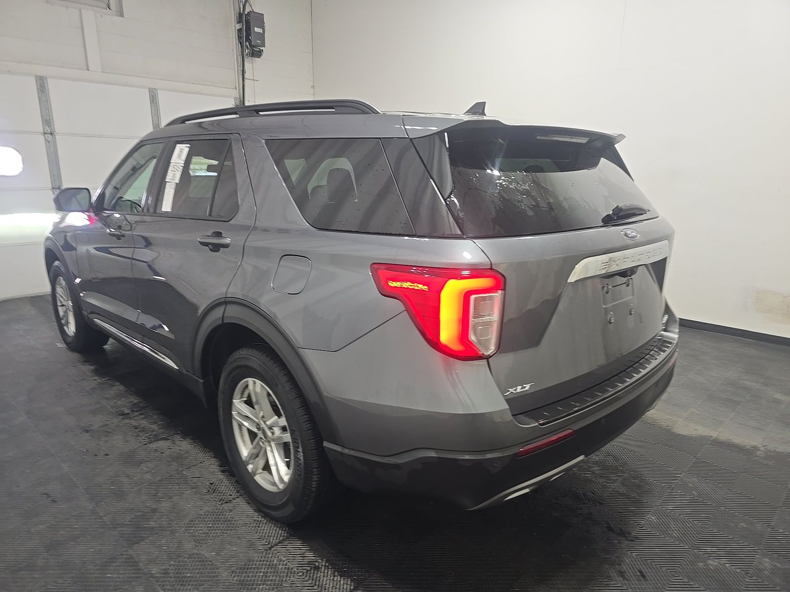 FORD EXPLORER - 7